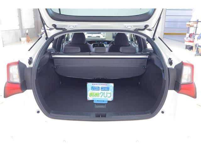 プリウス Ａ　ＰＣＳ　フルセグＴＶ　ＬＥＤランプ　ワンオーナー　ドライブレコーダー　ＤＶＤ再生可能　４ＷＤ　オートエアコン　ＥＴＣ付　盗難防止システム　ナビ＆ＴＶ　スマートキー　オートクルーズ　デュアルエアバッグ（18枚目）