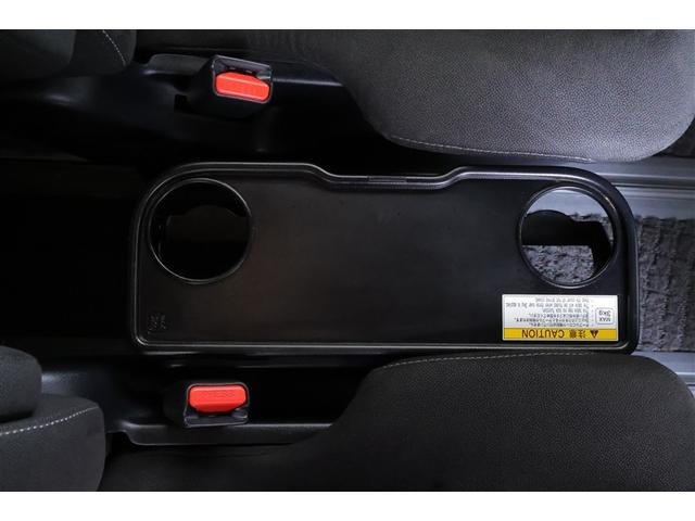 �Z�J���h�V�[�g�����ɐ܂肽���݃e�[�u�����t���Ă܂��I���[���ăT�[�h�V�[�g�ւ̍s���������R�ɏo����ʘH�ɂȂ�܂��I