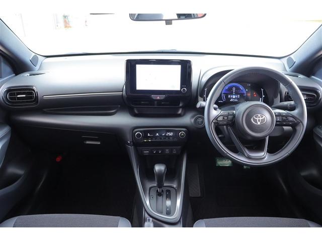 ヤリス ハイブリッドZ TSS キーレス フルセグテレビ オートエアコン バックモニター LEDライト クルコン スマートキー TV ETC ワンオーナー ドライブレコーダー ESC ミュージックプレイヤー接続可 記録簿(4枚目)