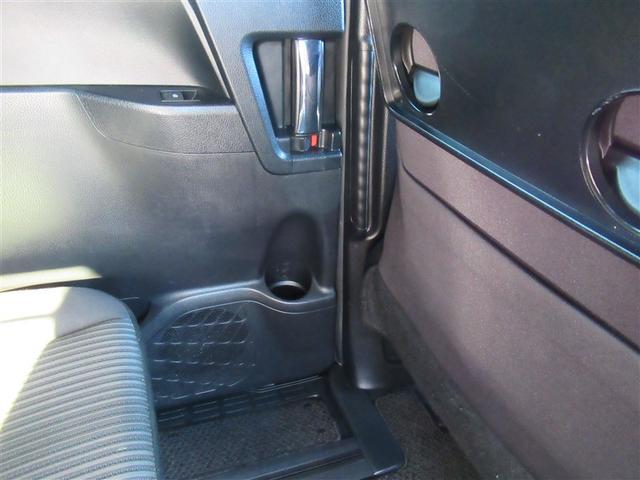 ヴォクシー ＺＳ　煌　地上デジタル　ＴＳＳ　両側パワードア　アイドリングストップ車　パワーウィンド　横滑防止　１オーナ　整備記録簿　ＤＶＤ可　盗難防止装置　スマートエントリー　Ｂカメラ　ＬＥＤヘッドライト　メモリーナビ（32枚目）