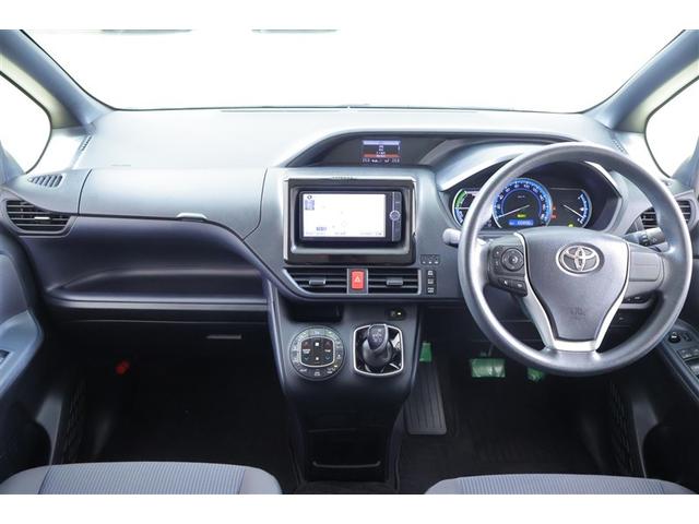 ヴォクシー ハイブリッドX AC キーレスエントリー ナビ・TV DVD リアオートエアコン 両側自動ドア LEDヘッドライト バックモニター 三列シート 盗難防止 スマートキー アルミホイール ETC車載器 横滑り防止 PS(4枚目)