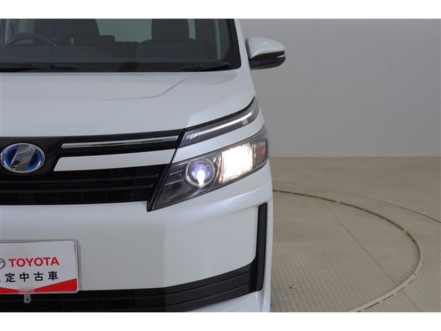 ヴォクシー ハイブリッドX AC キーレスエントリー ナビ・TV DVD リアオートエアコン 両側自動ドア LEDヘッドライト バックモニター 三列シート 盗難防止 スマートキー アルミホイール ETC車載器 横滑り防止 PS(33枚目)