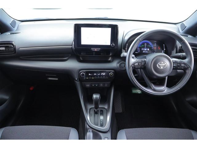 ヤリス ハイブリッドＺ　フルセグＴＶ　ブレーキサポート　Ｂカメラ　キーフリー　エアコン　ワンオーナー　オートクルーズコントロール　ＴＶ　ＬＥＤヘッドライト　ドラレコ　ＥＴＣ　記録簿　ＥＳＣ　ミュージックプレイヤー接続可（4枚目）