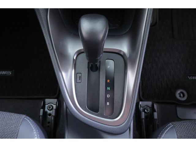 ヤリス ハイブリッドＺ　フルセグＴＶ　ブレーキサポート　Ｂカメラ　キーフリー　エアコン　ワンオーナー　オートクルーズコントロール　ＴＶ　ＬＥＤヘッドライト　ドラレコ　ＥＴＣ　記録簿　ＥＳＣ　ミュージックプレイヤー接続可（8枚目）