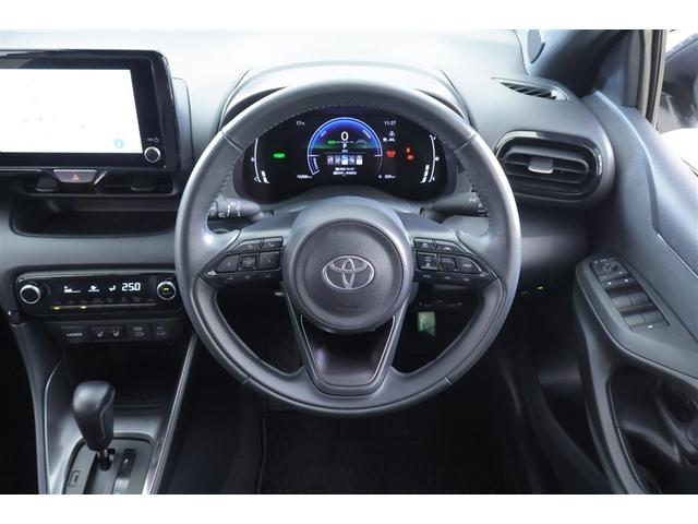 ヤリス ハイブリッドＺ　フルセグＴＶ　ブレーキサポート　Ｂカメラ　キーフリー　エアコン　ワンオーナー　オートクルーズコントロール　ＴＶ　ＬＥＤヘッドライト　ドラレコ　ＥＴＣ　記録簿　ＥＳＣ　ミュージックプレイヤー接続可（10枚目）