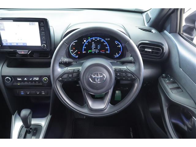 ヤリスクロス ハイブリッドＺ　スマートキ　ワンオ－ナ－　衝突軽減ブレーキ　リヤカメラ　点検記録簿　ＬＥＤヘッドライ　ＥＳＣ　クルーズＣ　パワーステアリング　アルミホイール　ＥＴＣ車載器　運転席パワーシート　イモビ　キーフリー（10枚目）