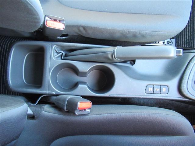 ヤリス ハイブリッドX 横滑防止装置 ETC車載器 キーレスキー パワーウィンドウ エアコン クルコン ナビ エアバッグ Wエアバック ABS メモリナビ ミュージックプレイヤー接続可 パワーステアリング カーテンエアバック(21枚目)