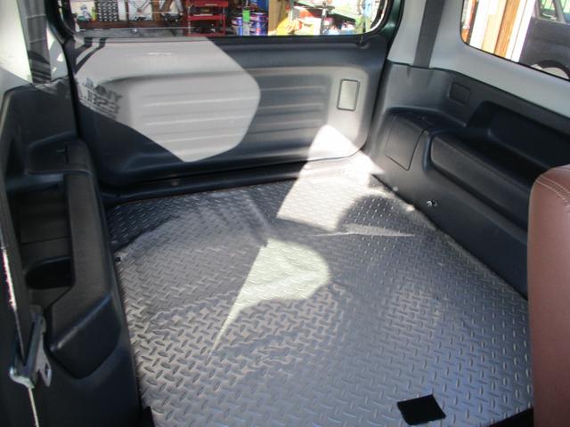 ジムニー ランドベンチャー 5速MT・ターボ・4WD・キーレス・運転席シートヒーター・リフトアップ・社外マフラー(7枚目)