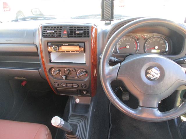 ジムニー ランドベンチャー 5速MT・ターボ・4WD・キーレス・運転席シートヒーター・リフトアップ・社外マフラー(11枚目)