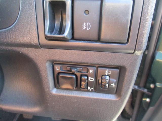 ジムニー ランドベンチャー 5速MT・ターボ・4WD・キーレス・運転席シートヒーター・リフトアップ・社外マフラー(19枚目)