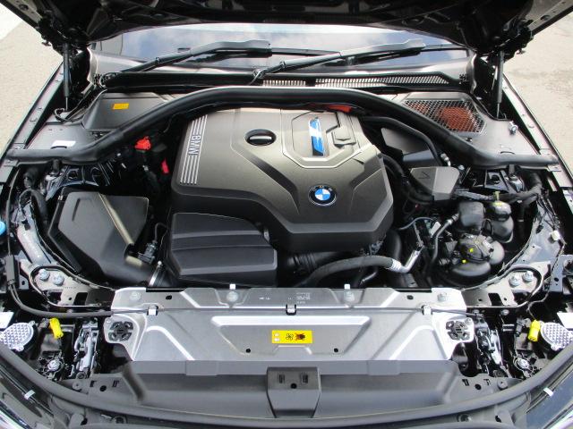 ３シリーズ ３３０ｅ　Ｍスポーツ　ハイラインパッケージ　純正ナビ　ＥＴＣ　パーキングサポートプラス　ワンオーナー　禁煙車　レザーシート　シートヒーター　Ｍスポーツブレーキ　オートトランク　アクティブクルーズコントロール　アクティブクルーズコントロール（18枚目）