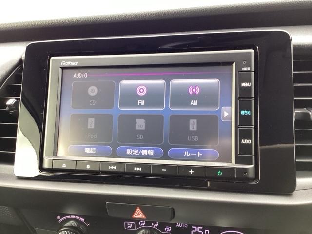 フィット ｅ：ＨＥＶクロスター　衝突回避システム　フルオートエアコン　整備記録簿　前後センサー　ＬＥＤランプ　エアバッグ　サイドエアバック　オートクルーズコントロール　ＶＳＡ　バックカメラ　ドラレコ付き　ＡＢＳ（29枚目）
