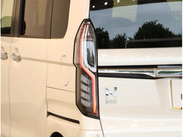 Ｎ－ＢＯＸカスタム Ｇ・Ｌホンダセンシング　地デジＴＶ　助手席エアバッグ　キーレス　アイドリングＳＴ　セキュリティーアラーム　スマ－トキ－　リアカメラ　ナビＴＶ　ＥＴＣ　前車追従機能　サイドエアバッグ　ＬＥＤヘッドライト（13枚目）