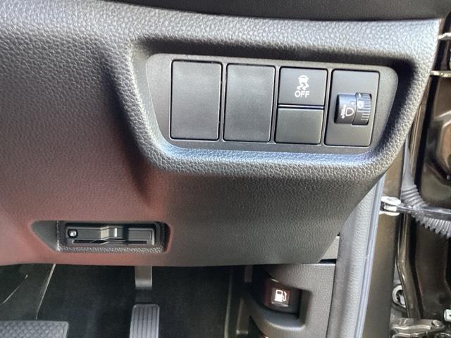 ＷＲ－Ｖ Ｚ＋　クリソナ　追突軽減ブレーキ　フルセグテレビ　サイドエアバッグ　盗難防止システム　運転席エアバッグ　Ｂカメラ　クルコン　横滑り防止　ドライブレコーダー　フルオートエアコン　パワーウィンドウ　ＡＢＳ（23枚目）