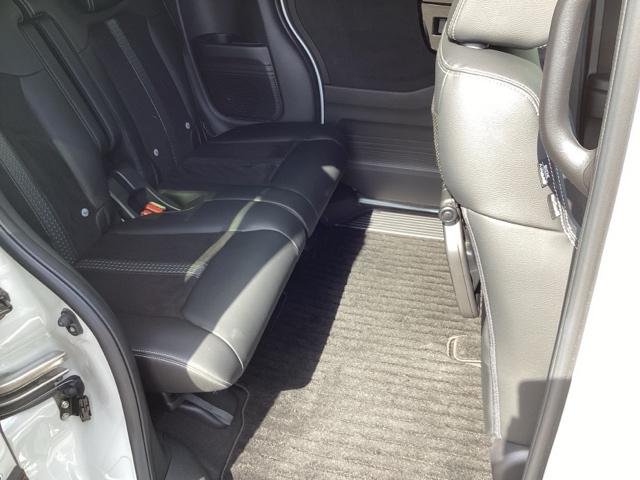 N-BOXカスタム Lターボ 両側PWスライドドア Bモニタ Iストップ 禁煙 セキュリティー クルーズコントロール ナビTV キーレスエントリー VSA ベンチS LEDランプ 助手席エアバック ターボモデル ワンセグテレビ(14枚目)