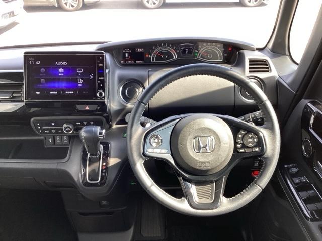 N-BOXカスタム Lターボ 両側PWスライドドア Bモニタ Iストップ 禁煙 セキュリティー クルーズコントロール ナビTV キーレスエントリー VSA ベンチS LEDランプ 助手席エアバック ターボモデル ワンセグテレビ(15枚目)