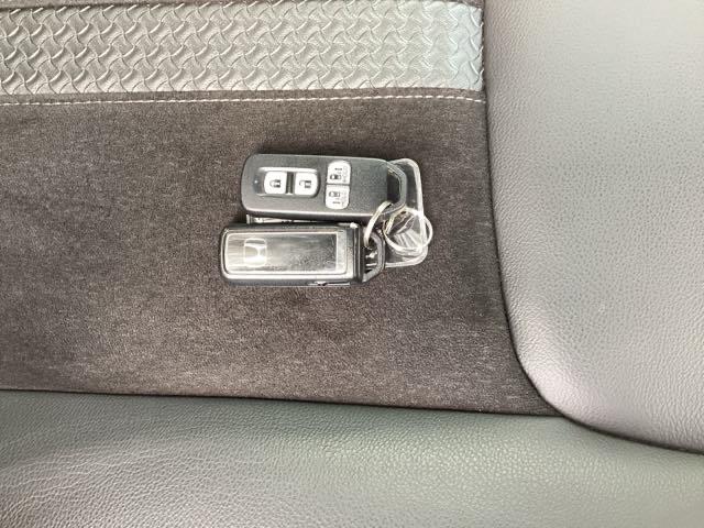 N-BOXカスタム Lターボ 両側PWスライドドア Bモニタ Iストップ 禁煙 セキュリティー クルーズコントロール ナビTV キーレスエントリー VSA ベンチS LEDランプ 助手席エアバック ターボモデル ワンセグテレビ(30枚目)