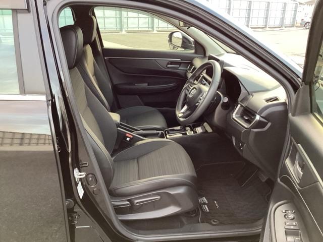 WR-V Z+ クリソナ 追突軽減ブレーキ フルセグテレビ サイドエアバッグ 盗難防止システム 運転席エアバッグ Bカメラ クルコン 横滑り防止 ドライブレコーダー フルオートエアコン パワーウィンドウ ABS(13枚目)