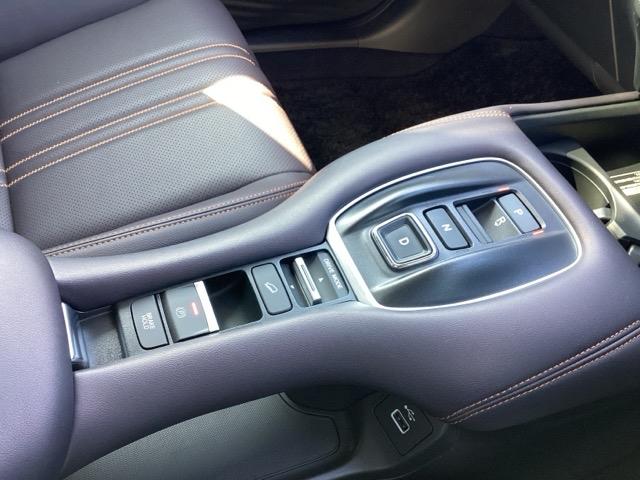 ZR-V e:HEVZ Pセンサー レザー Bカメラ サイドエアバック ナビTV LEDヘッドライト 地デジ Sヒーター サポカー ETC車載器 Dレコ パワーステアリング スマートキー 横滑り防止 イモビ(11枚目)