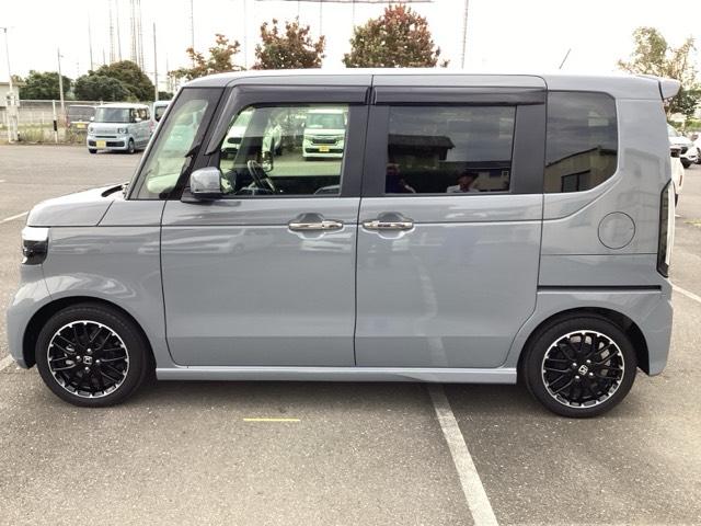 N-BOXカスタム コーディネートスタイル オートクルーズ レザーシート 禁煙 ワンオーナー W電動ドア シートヒータ LED ESC リアカメラ ETC 整備記録簿 ソナー ベンチシート DVD アイドリングストップ(5枚目)