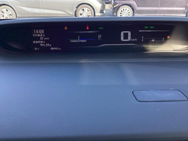 ステップワゴンスパーダ e:HEVスパーダGホンダセンシング ウォークスルー LEDライト ドライブレコーダ セキュリティアラーム カーテンエアバック 横滑り防止装置 クルーズコントロール Bカメラ フルセグ ナビ&TV(16枚目)