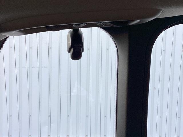 ステップワゴンスパーダ e:HEVスパーダGホンダセンシング ウォークスルー LEDライト ドライブレコーダ セキュリティアラーム カーテンエアバック 横滑り防止装置 クルーズコントロール Bカメラ フルセグ ナビ&TV(23枚目)