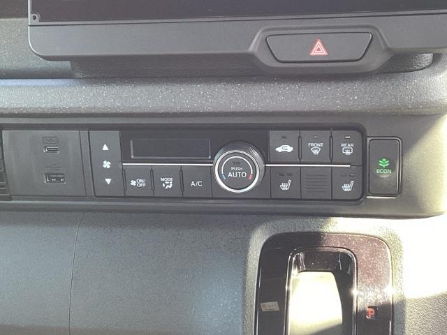 N-BOXカスタム ベースグレード CMBS Dレコ 禁煙 1オーナー ベンチシート オートエアコン スマートキ LED 盗難防止装置 クルコン ETC バックカメラ フルセグTV パワーステアリング エアバッグ ESC(26枚目)