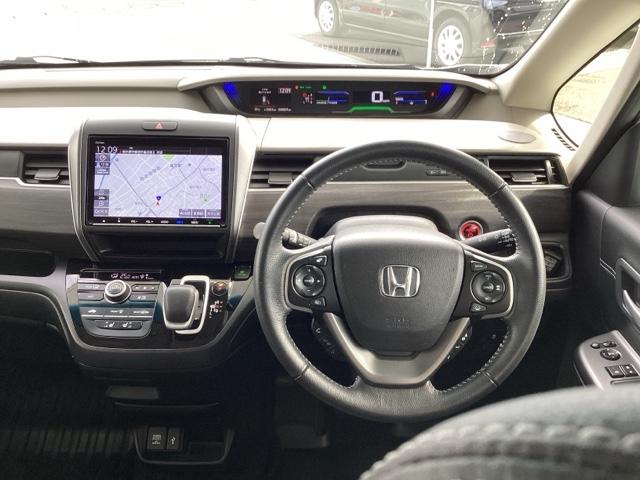 フリード+ハイブリッド ハイブリッドG バックモニター フルセグテレビ サイドカーテンエアバック オートクルーズコントロール ABS ナビTV LEDヘッドランプ シートヒータ DVD再生可 VSA 両側Pスライドドア(15枚目)