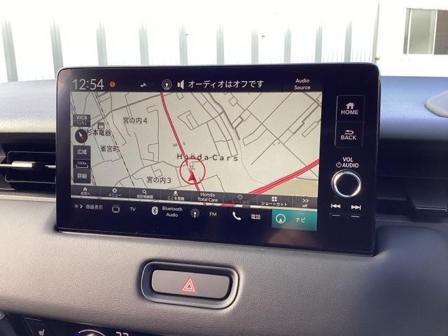 ヴェゼル e:HEVZ 衝突回避支援ブレーキ機能 スマキ Pトランク フルオートエアコン Dレコ エアバッグ 両席エアバック Rカメ 記録簿付 パワーウィンドウ LEDランプ ソナー クルーズC ナビ&TV(10枚目)