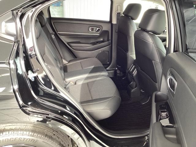 ヴェゼル e:HEVZ 衝突回避支援ブレーキ機能 スマキ Pトランク フルオートエアコン Dレコ エアバッグ 両席エアバック Rカメ 記録簿付 パワーウィンドウ LEDランプ ソナー クルーズC ナビ&TV(14枚目)