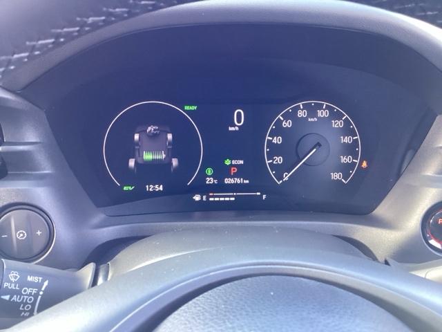 ヴェゼル e:HEVZ 衝突回避支援ブレーキ機能 スマキ Pトランク フルオートエアコン Dレコ エアバッグ 両席エアバック Rカメ 記録簿付 パワーウィンドウ LEDランプ ソナー クルーズC ナビ&TV(16枚目)