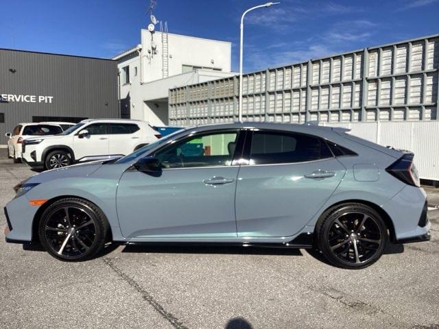 シビック ハッチバック 追突軽減ブレーキ 盗難防止装置 Bモニター 整備記録簿 横滑防止 シートヒーター付き LEDライト スマートキー AAC サイドカーテンエアバック ETC オートクルーズ エアバッグ(5枚目)