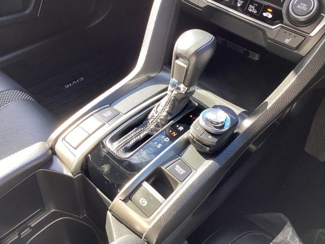 シビック ハッチバック 追突軽減ブレーキ 盗難防止装置 Bモニター 整備記録簿 横滑防止 シートヒーター付き LEDライト スマートキー AAC サイドカーテンエアバック ETC オートクルーズ エアバッグ(11枚目)