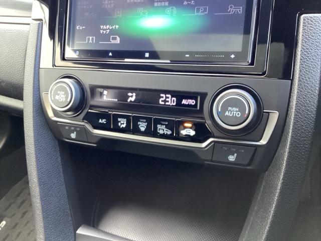 シビック ハッチバック 追突軽減ブレーキ 盗難防止装置 Bモニター 整備記録簿 横滑防止 シートヒーター付き LEDライト スマートキー AAC サイドカーテンエアバック ETC オートクルーズ エアバッグ(29枚目)