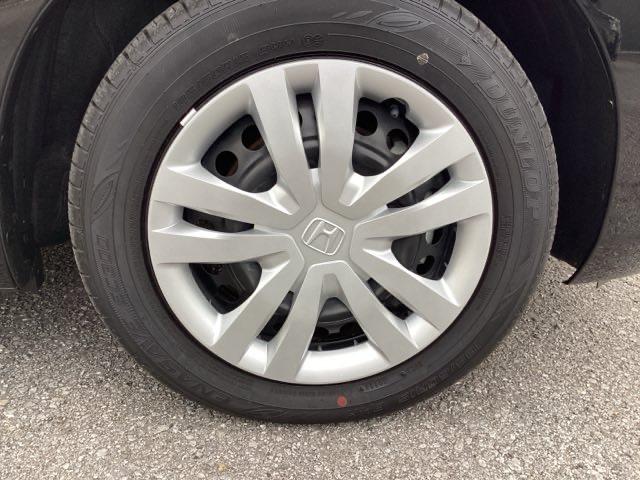 フィット e:HEVホーム 前後誤発進抑制機能 クリソナ 助手席エアバッグ 運転席エアバッグ シートヒーター アイドリングストップ LEDライト バックカメラ ABS サイドエアバッグ フルセグTV DVD再生(20枚目)