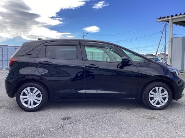 フィット ホーム 記録簿 衝突軽減 リアカメラ ソナー AAC 横滑り防止機能 サイドエアバック シートヒーター オートライト LEDライト クルーズコントロール パワーウィンドウ スマキー DVD ドラレコ(4枚目)