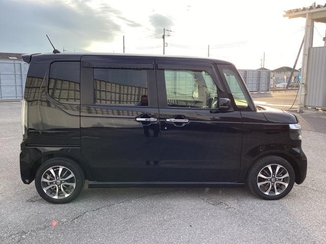 N-BOXカスタム ベースグレード W電動ドア CMBS Dレコ オートエアコン スマートキ LED 盗難防止装置 クルコン ETC バックカメラ フルセグTV パワーステアリング エアバッグ ESC パワーウインドウ(4枚目)