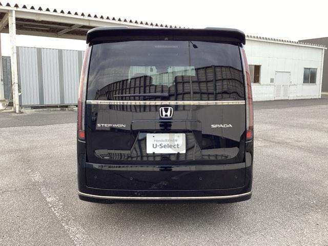 ステップワゴン スパーダ　キーレスエントリー　ＷＡＣ　両側Ｐスライドドア　リアカメラ　ターボ車　フルセグテレビ　パワーステアリング　オートエアコン　ＥＴＣ車載器　サイドカーテンエアバック　Ａクルーズ　記録簿　ＤＶＤ（3枚目）