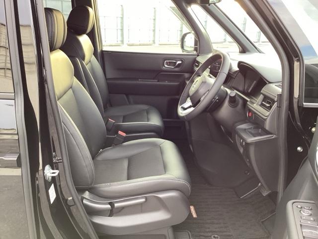 ステップワゴン スパーダ　キーレスエントリー　ＷＡＣ　両側Ｐスライドドア　リアカメラ　ターボ車　フルセグテレビ　パワーステアリング　オートエアコン　ＥＴＣ車載器　サイドカーテンエアバック　Ａクルーズ　記録簿　ＤＶＤ（13枚目）