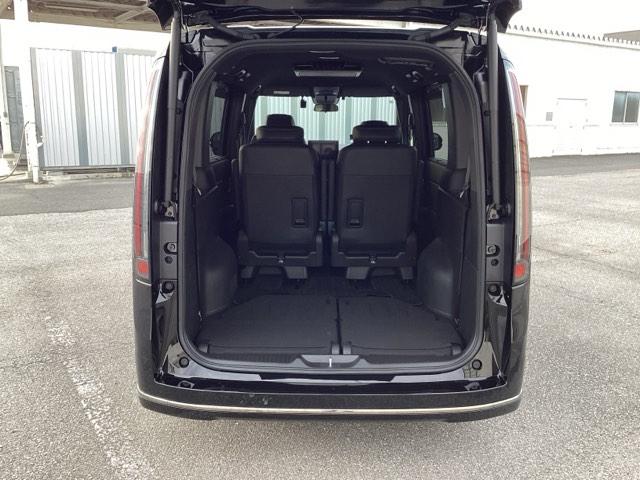 ステップワゴン スパーダ　キーレスエントリー　ＷＡＣ　両側Ｐスライドドア　リアカメラ　ターボ車　フルセグテレビ　パワーステアリング　オートエアコン　ＥＴＣ車載器　サイドカーテンエアバック　Ａクルーズ　記録簿　ＤＶＤ（35枚目）