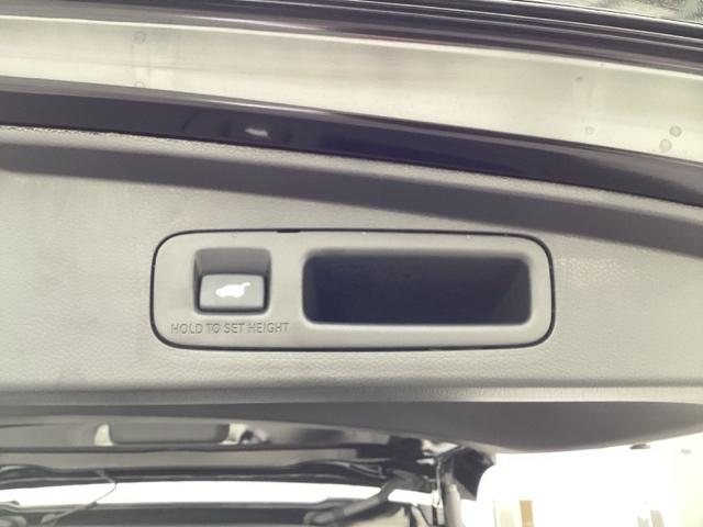 ステップワゴン スパーダ　キーレスエントリー　ＷＡＣ　両側Ｐスライドドア　リアカメラ　ターボ車　フルセグテレビ　パワーステアリング　オートエアコン　ＥＴＣ車載器　サイドカーテンエアバック　Ａクルーズ　記録簿　ＤＶＤ（36枚目）