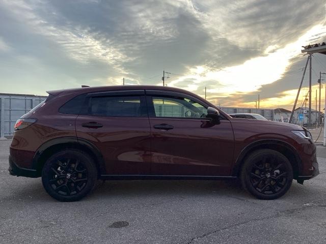 ZR-V e:HEVZ特別仕様車ブラックスタイル アラウンドビューモニター LEDヘッドランプ スマ-トキ- クルコン ETC車載器 オートライト ドライブレコーダー 記録簿 シートヒーター バックカメラ(4枚目)