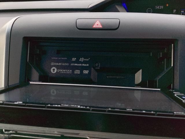 フリード クロスター・ホンダセンシング　両ＰＳＤ　地デジ　エアバック　Ｉストップ　ＶＳＡ　リヤカメラ　３列シート　整備記録簿　ＤＶＤ再生　ウォークスルー　イモビライザー　キーフリー　パワステ　クルコン　ＡＡＣ（24枚目）