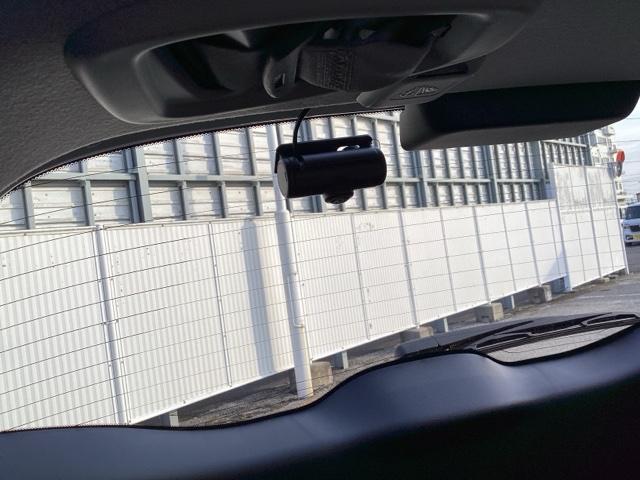 フィット ホーム 記録簿 衝突軽減 リアカメラ ソナー AAC 横滑り防止機能 サイドエアバック シートヒーター オートライト LEDライト クルーズコントロール パワーウィンドウ スマキー DVD ドラレコ(22枚目)