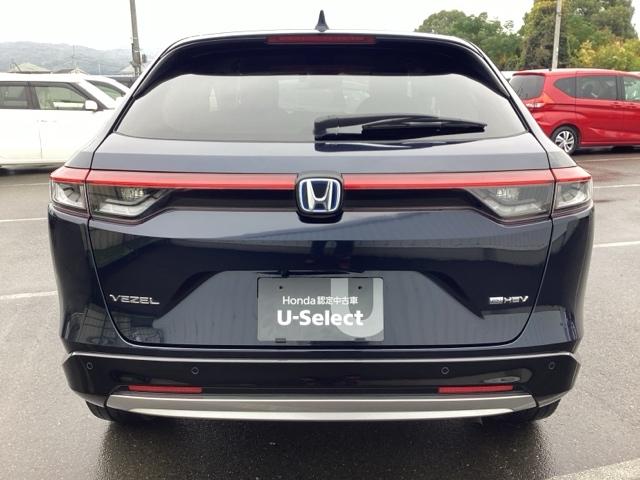 ヴェゼル ｅ：ＨＥＶＺ　Ｒカメラ　フルセグテレビ　スマ－トキ－　ＥＴＣ車載器　アクティブクルーズ　Ｐセンサー　サイドエアバッグ　ナビＴＶ　フルオートエアコン　キーフリーシステム　４ＷＤ車　ＬＥＤヘッドライト（6枚目）