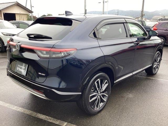 ヴェゼル ｅ：ＨＥＶＺ　Ｒカメラ　フルセグテレビ　スマ－トキ－　ＥＴＣ車載器　アクティブクルーズ　Ｐセンサー　サイドエアバッグ　ナビＴＶ　フルオートエアコン　キーフリーシステム　４ＷＤ車　ＬＥＤヘッドライト（7枚目）