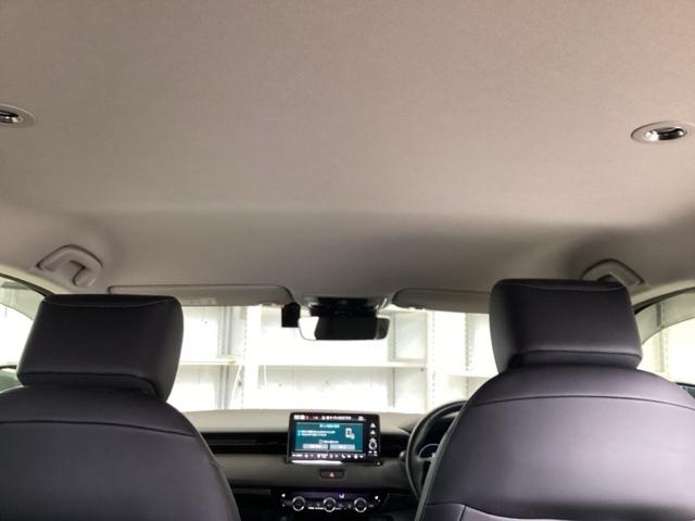 ヴェゼル ｅ：ＨＥＶＺ　Ｒカメラ　フルセグテレビ　スマ－トキ－　ＥＴＣ車載器　アクティブクルーズ　Ｐセンサー　サイドエアバッグ　ナビＴＶ　フルオートエアコン　キーフリーシステム　４ＷＤ車　ＬＥＤヘッドライト（10枚目）