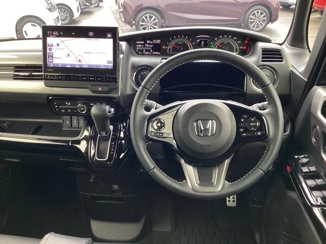 Ｎ－ＢＯＸカスタム Ｇ・Ｌターボホンダセンシング　ローダウン　両側ＰＷスライドドア　Ｂモニタ　Ｉストップ　クルーズコントロール　ナビＴＶ　キーレスエントリー　ヒーター　ＶＳＡ　ベンチＳ　ＬＥＤランプ　助手席エアバック（11枚目）