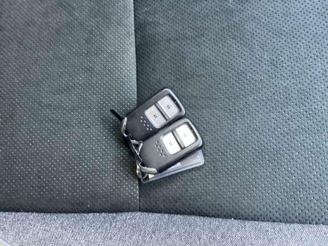 フィット ｅ：ＨＥＶＲＳ　エアバッグ　ナビ＆ＴＶ　パワーウィンドウ　助手席エアバッグ　Ｄレコ　フルセグテレビ　ＬＥＤヘッドランプ　セキュリティアラーム　フルオートエアコン　ＥＴＣ装備　スマートキ　ＵＳＢ（32枚目）