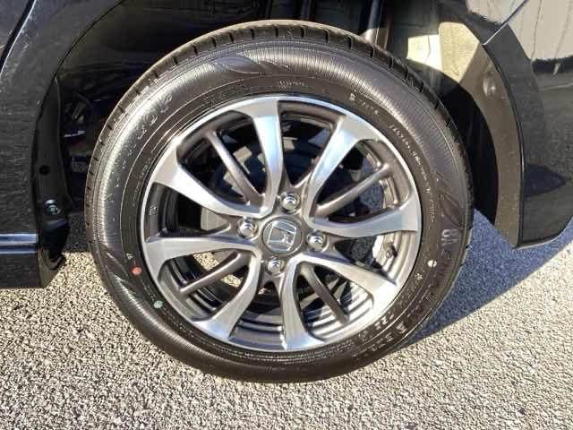 Ｎ－ＢＯＸカスタム ベースグレード　Ｗ電動ドア　ＣＭＢＳ　Ｄレコ　ベンチシート　オートエアコン　スマートキ　ＬＥＤ　盗難防止装置　クルコン　ＥＴＣ　バックカメラ　フルセグＴＶ　パワーステアリング　エアバッグ　ＥＳＣ（20枚目）